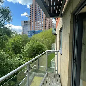 2 Bedroom In Leeds Centre Apartment Leeds (West Yorkshire)